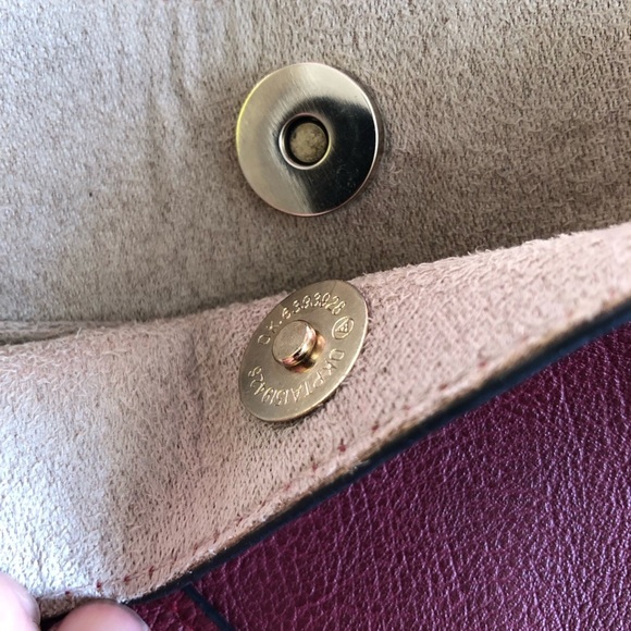 Burgundy Faux Leather Midsize Tote Shoulder  Bag - Picture 8 of 9